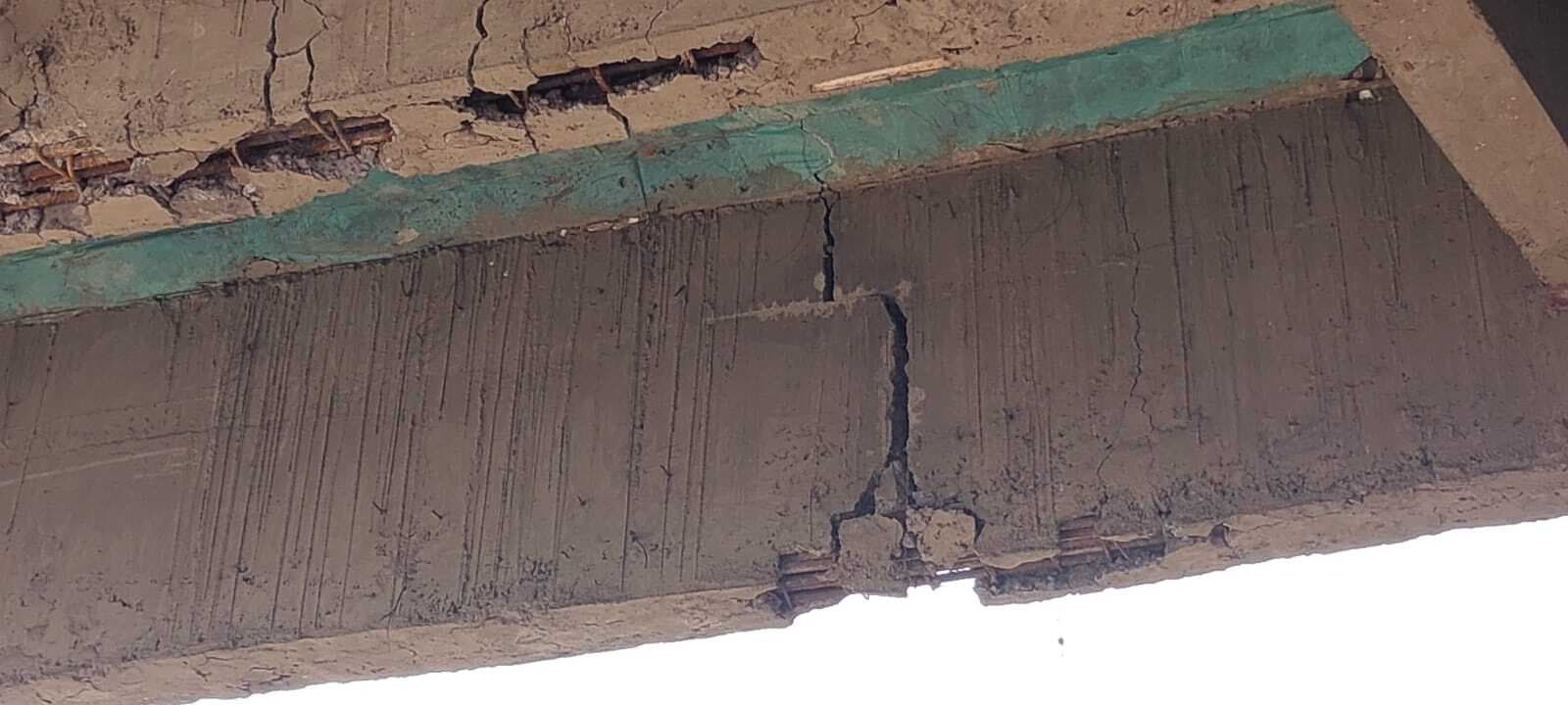 सपही नदी पुल जर्जर, किसी भी समय हो सकता है बड़ा हादसा
