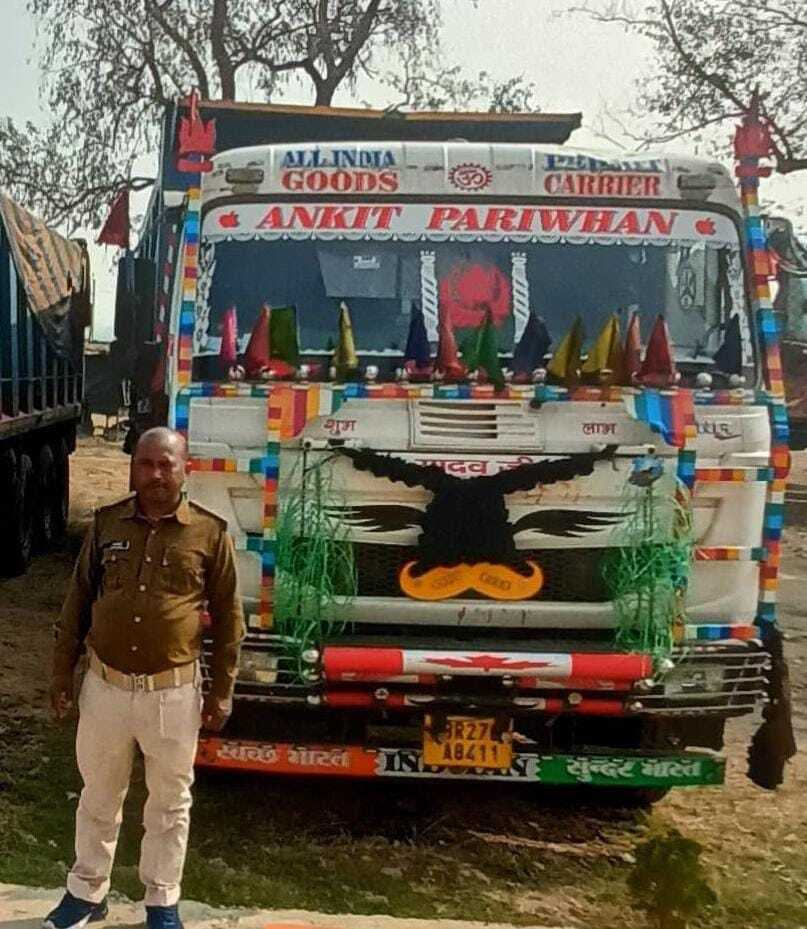 रजौली में जब्त हाइवा ट्रक चार दिनों बाद मुजफ्फरपुर के गायघाट में मिला