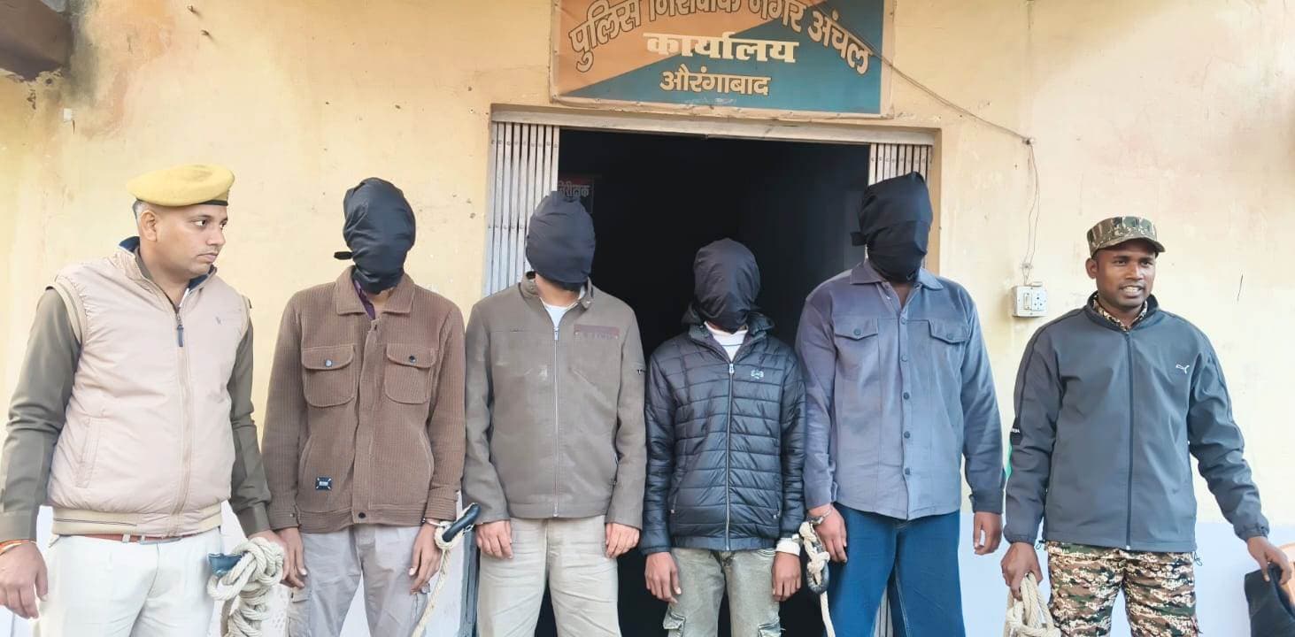 अलीनगर के रागीब व फरहान ने दो शूटरों को उपलब्ध कराये थे हथियार