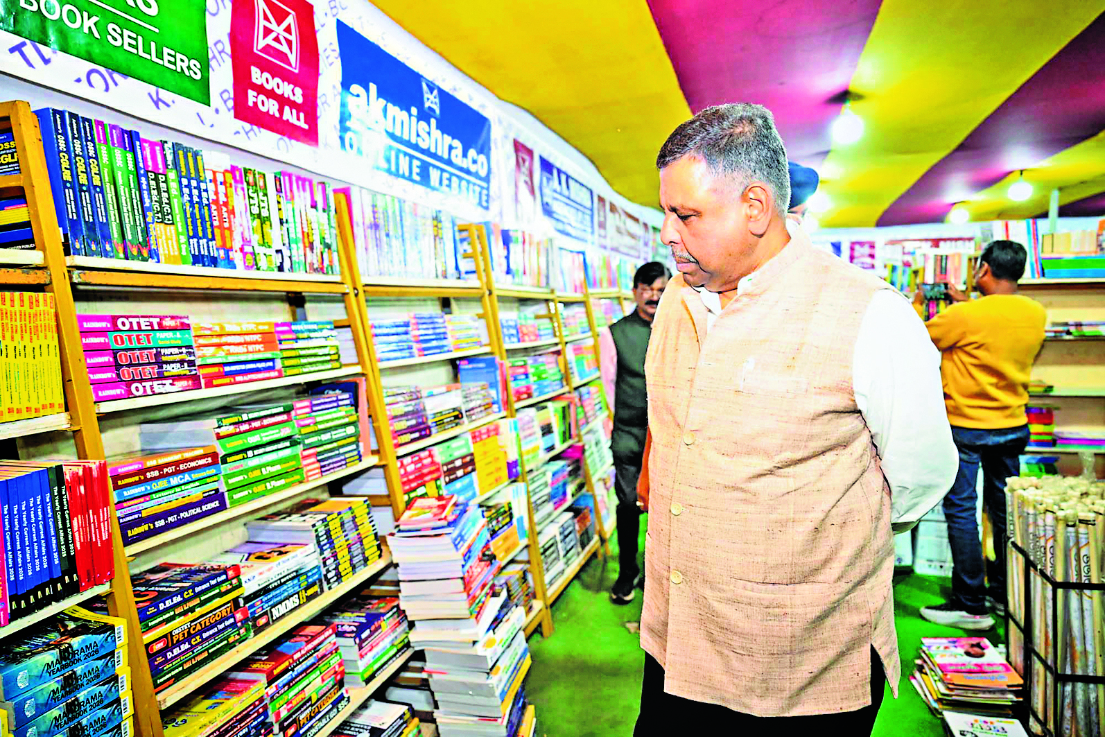 Rourkela News : पुस्तकें सोने की खान, जितना गहराई में उतरेंगे, उतना ज्ञान प्राप्त होगा : आलोक वर्मा