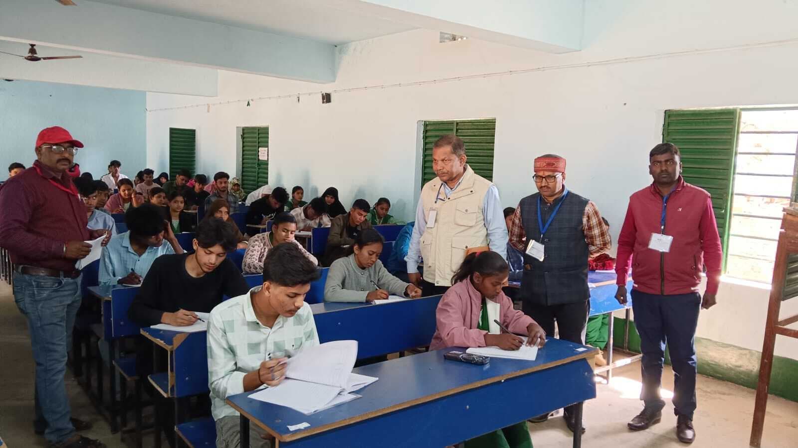 पालोजोरी: केंद्रों पर कड़ी निगरानी में हुई मैट्रिक परीक्षा