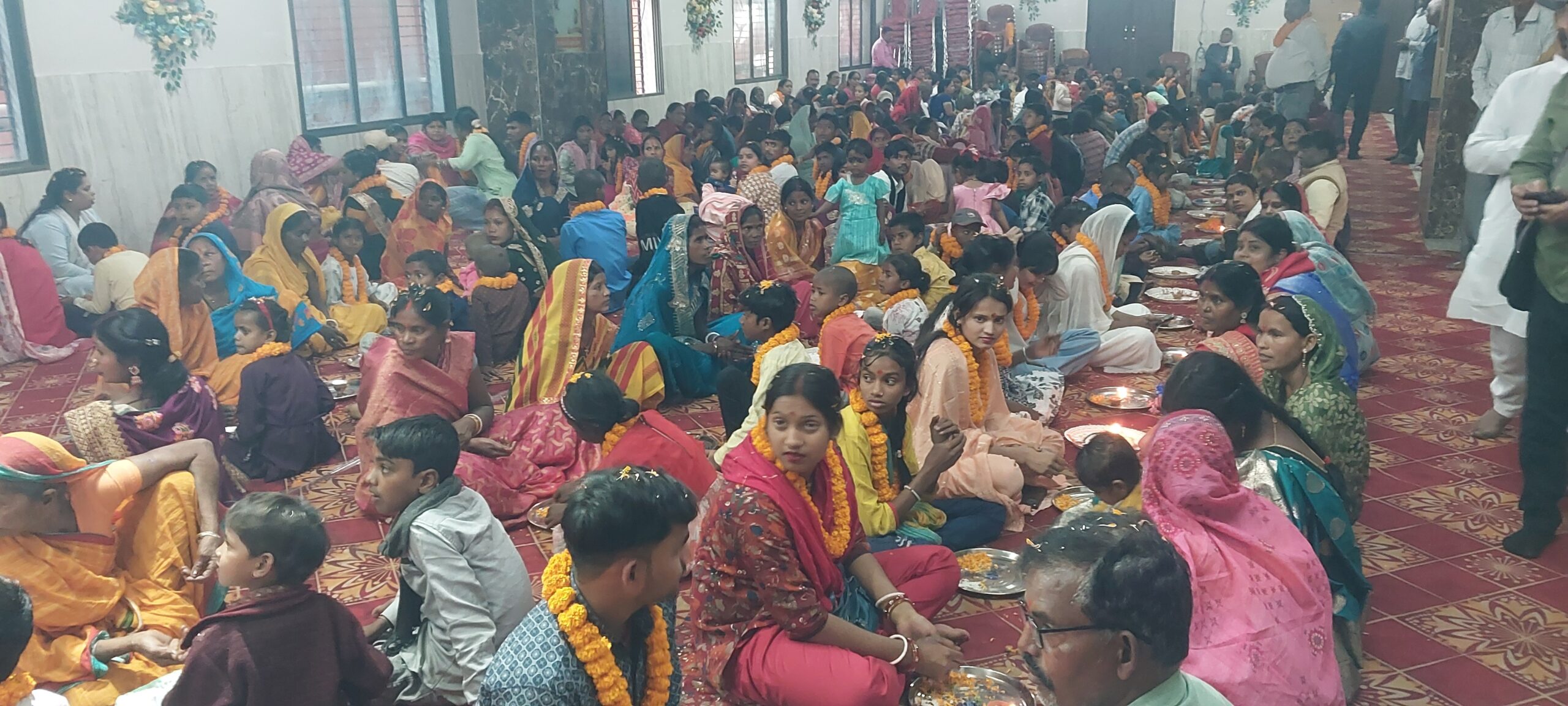 माना मातृ-पितृ पूजन दिवस, बच्चों ने माता-पिता की पूजा