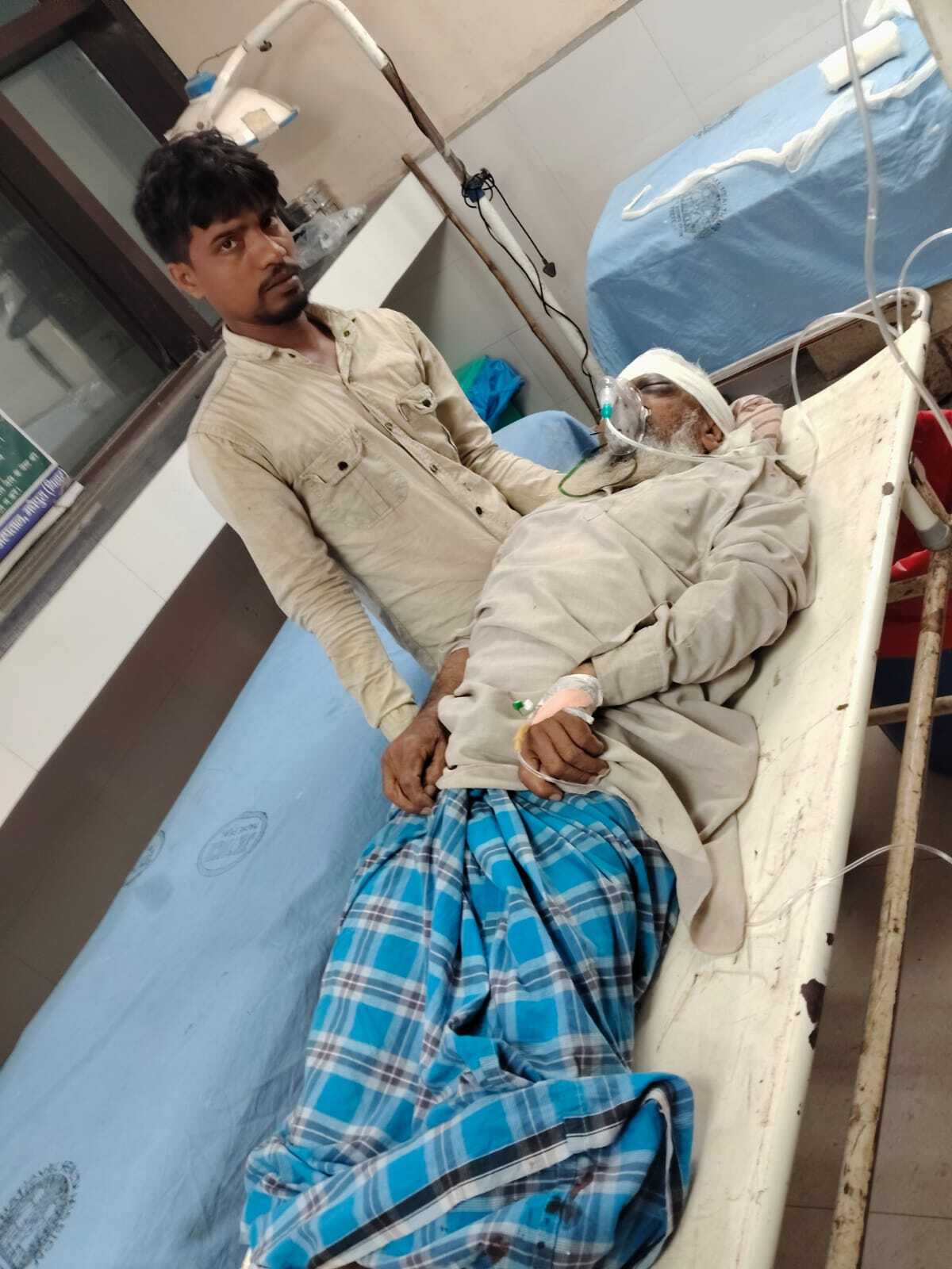 एनएच-106 पर बाइक के धक्के से साइकिल सवार गंभीर, रेफर