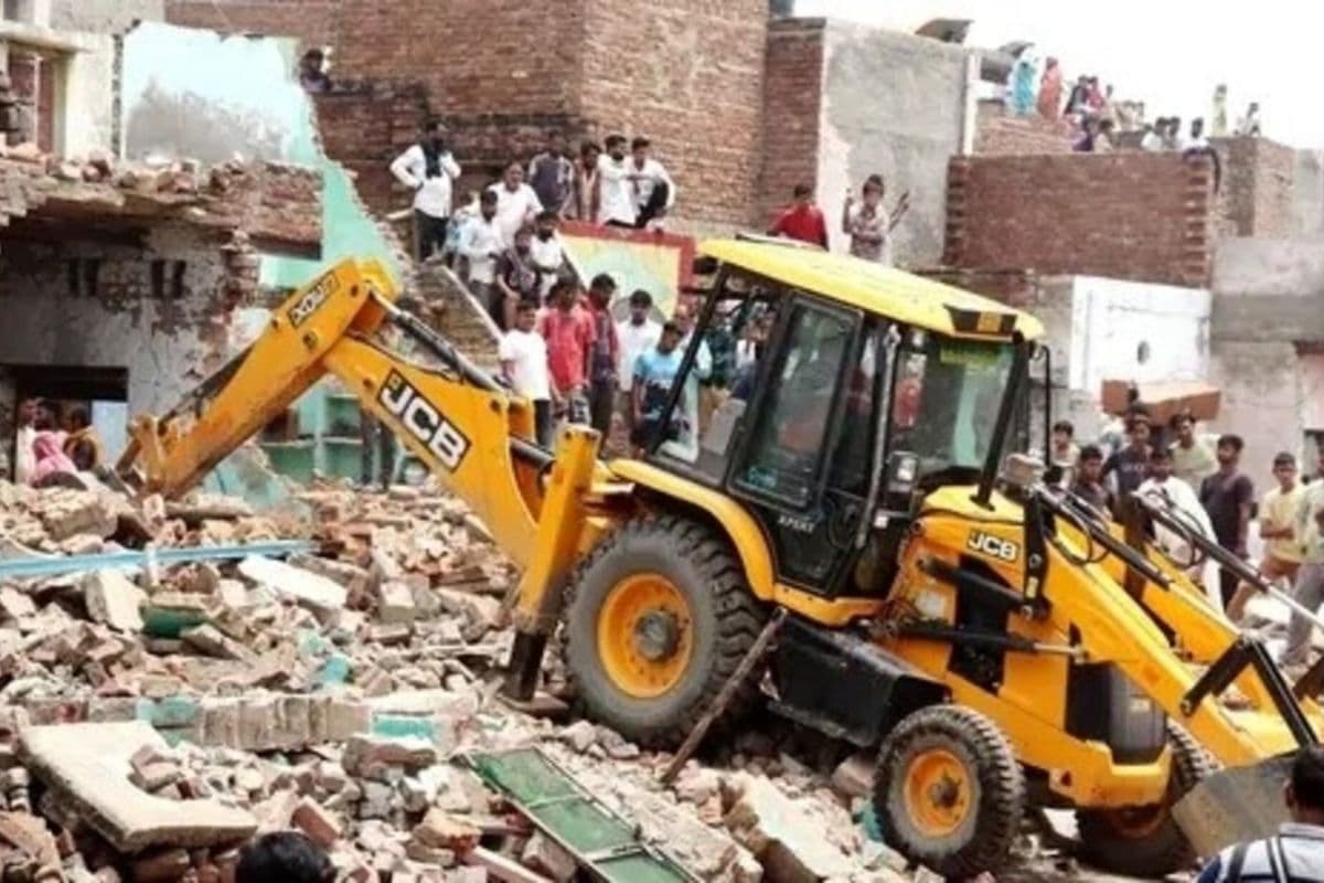 बिहार के इस जिले में 7 अप्रैल को होगा बुलडोजर एक्शन, रेलवे ने 60 से ज्यादा परिवारों को दिया अल्टीमेटम
