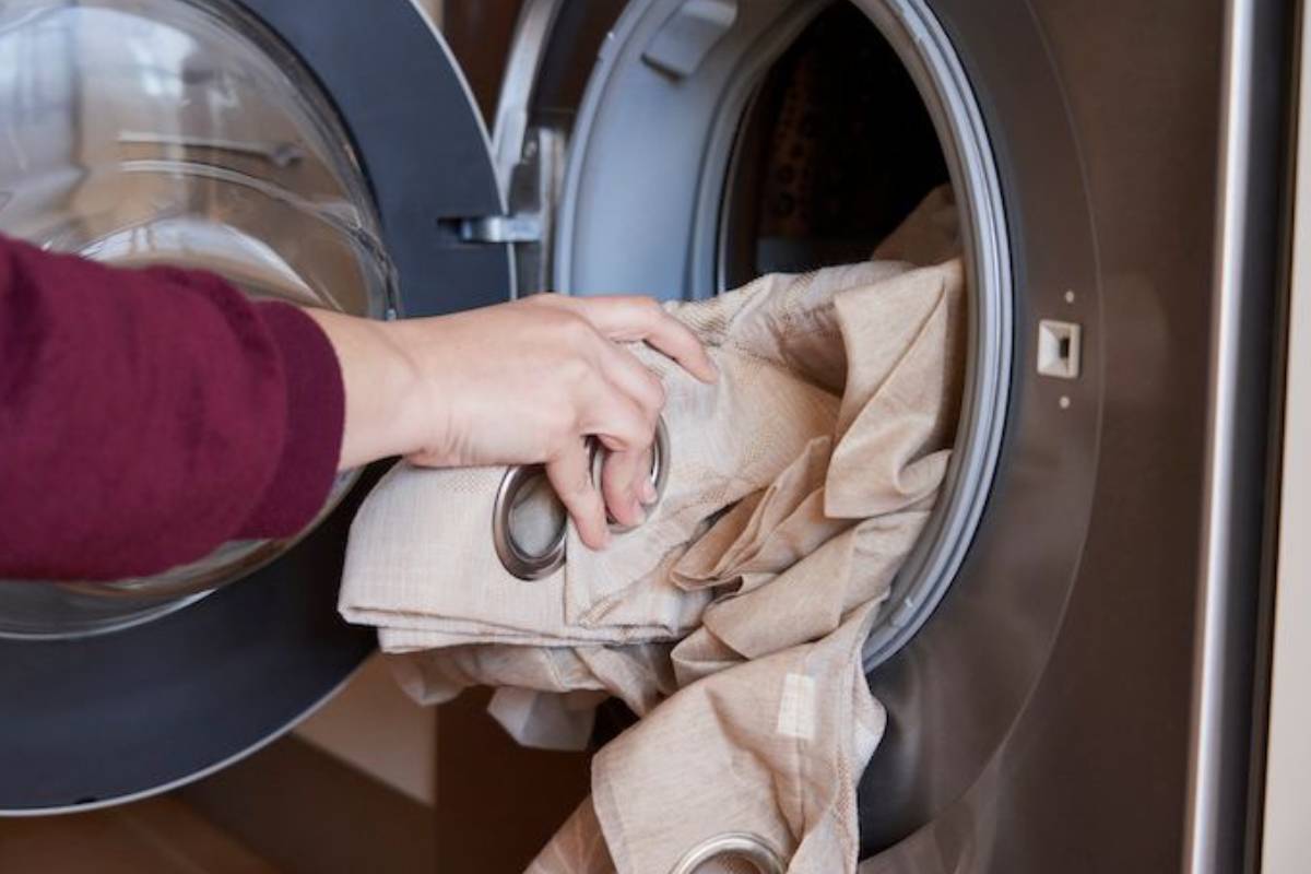 Curtain Cleaning Hacks