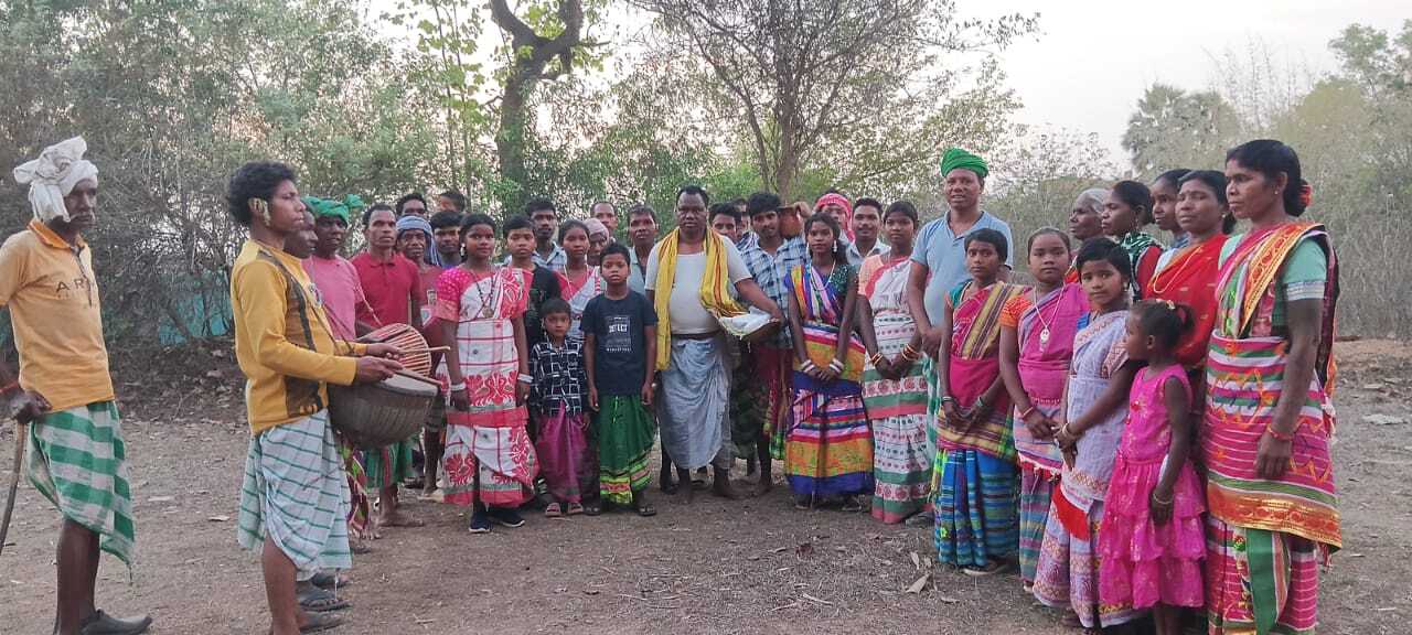 पारंपरिक आस्था व उल्लास के साथ मनाया गया बाहा पर्व