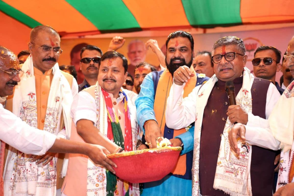 नितिन नवीन के समारोह में कुर्ता फाड़ होली, पटना में ‘राम खेले होली…’ पर झूमे बीजेपी कार्यकर्ता