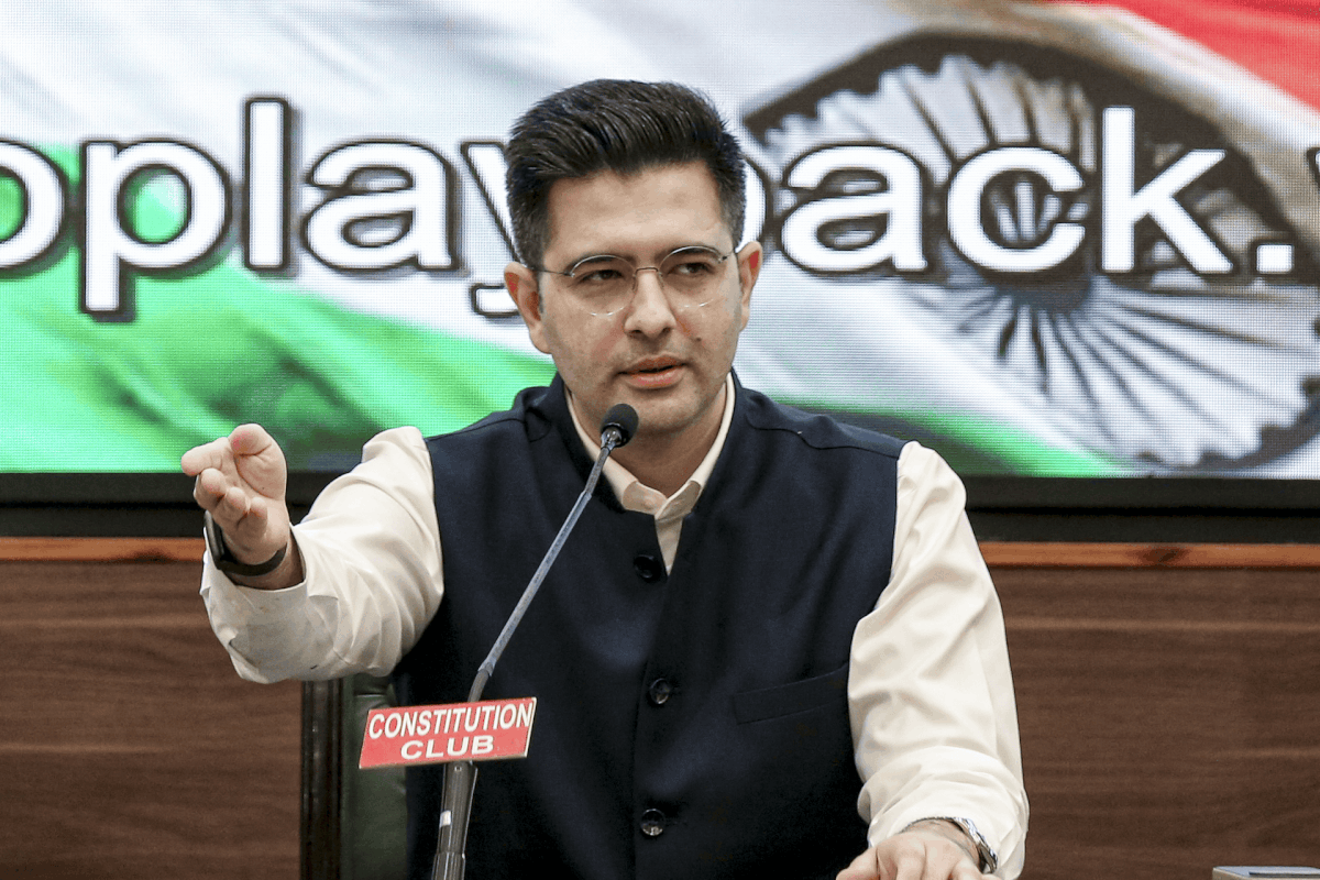 Bhagwant Mann attack on Raghav Chadha