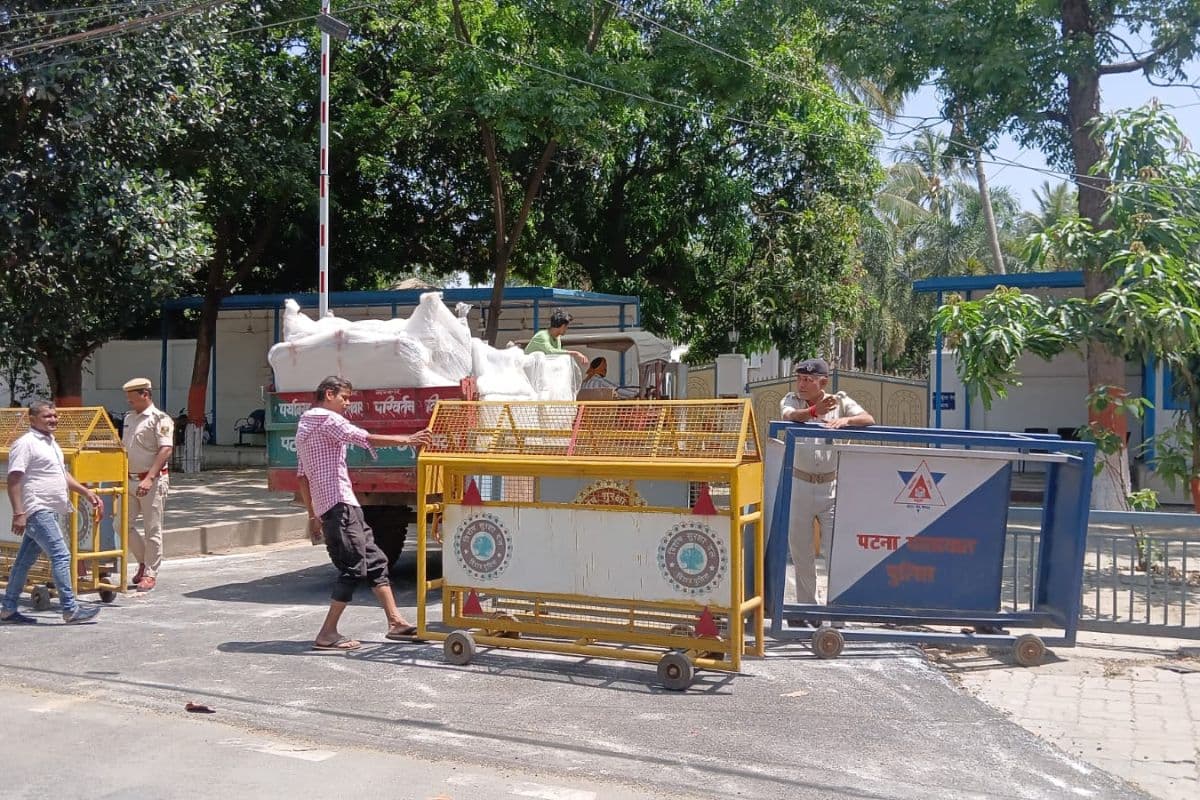 CM हाउस हो रहा खाली, इस्तीफे से पहले 7 सर्कुलर रोड में शिफ्ट हुआ नीतीश कुमार का सामान