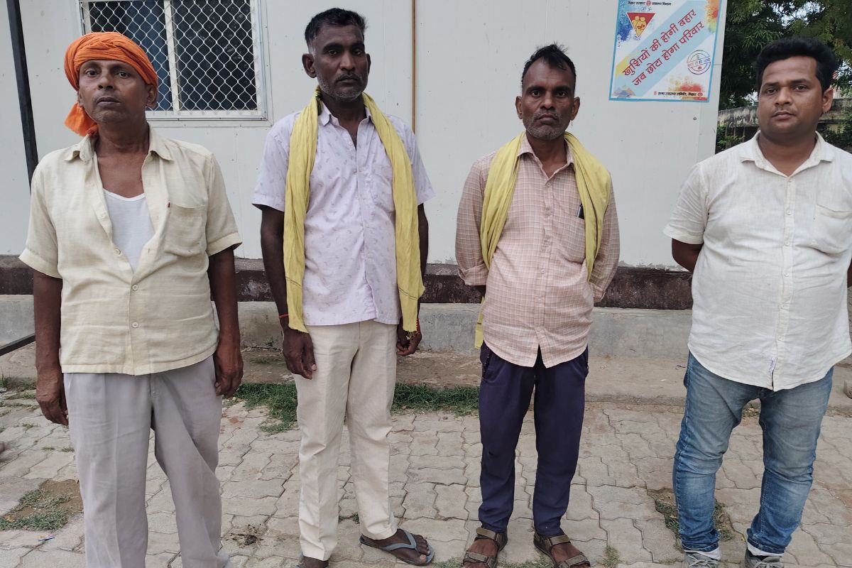 Buxar News: प्लम्बर दुकानदार की मौत, परिजनों ने पोस्टमार्टम कराने से किया इंकार
