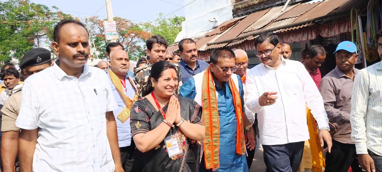 Banka, बाराहाट में पथ निर्माण मंत्री ई.कुमार शैलेन्द्र का कार्यकर्ताओं ने किया भव्य स्वागत
