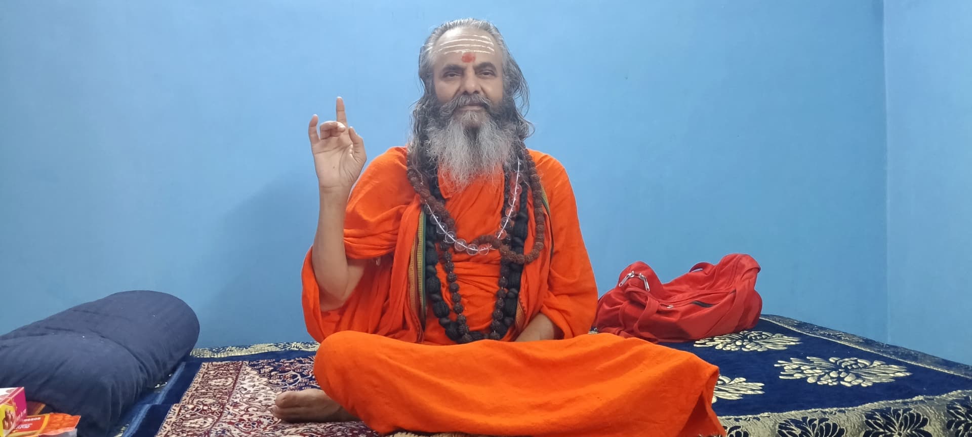 भारत की आध्यात्मिक विरासत दुनिया को दिखा सकती है शांति का मार्ग : शंकराचार्य