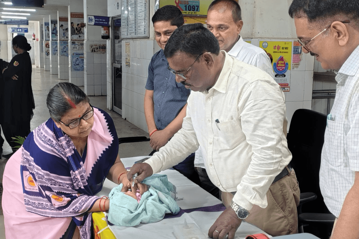 अरवल में ‘दो बूंद जिंदगी की’ के साथ शुरू हुआ पांच दिवसीय अभियान, 1.32 लाख बच्चों को मिलेगा टीका