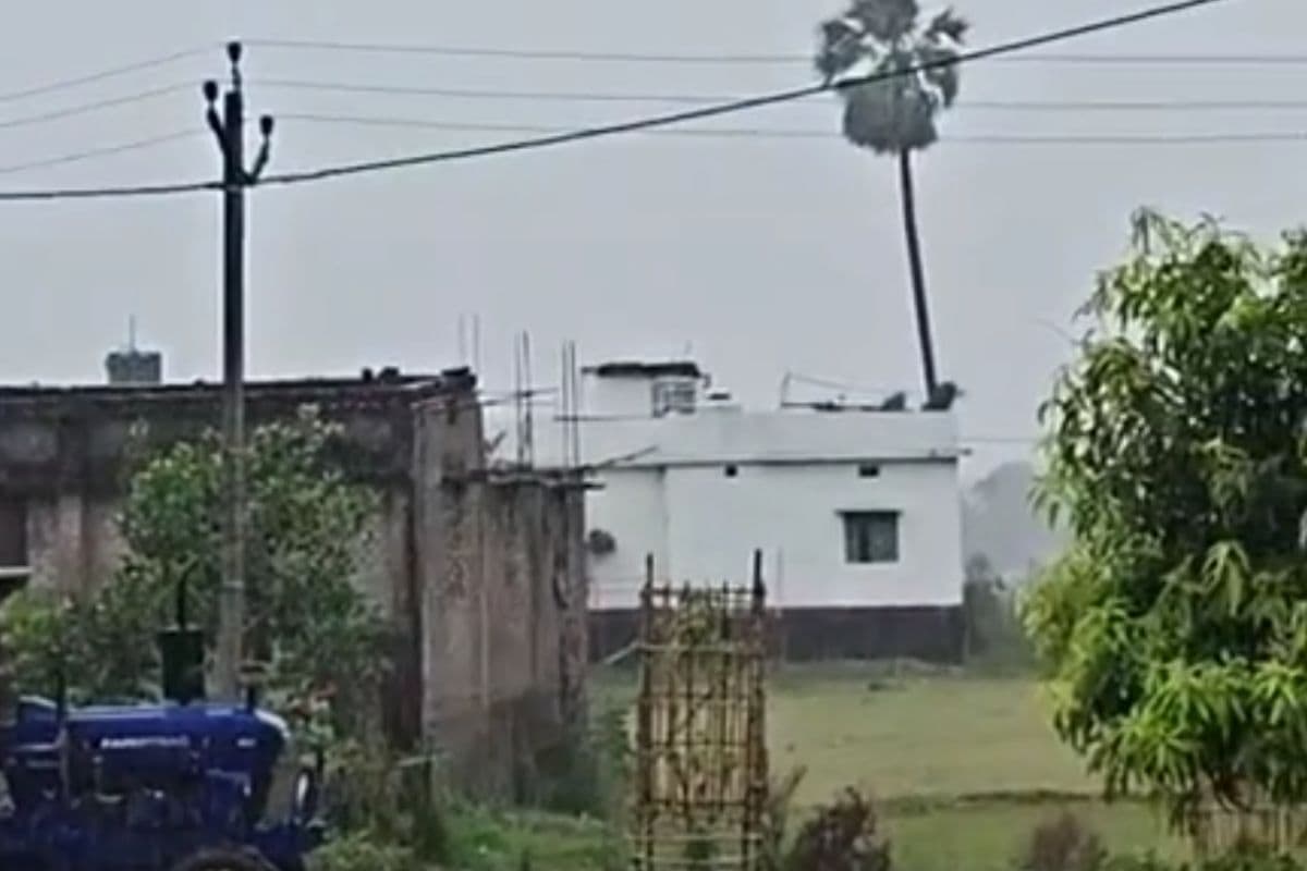 सारण में झमाझम बारिश से बदला मौसम का मिजाज, भीषण गर्मी से मिली राहत, किसानों के खिले चेहरे