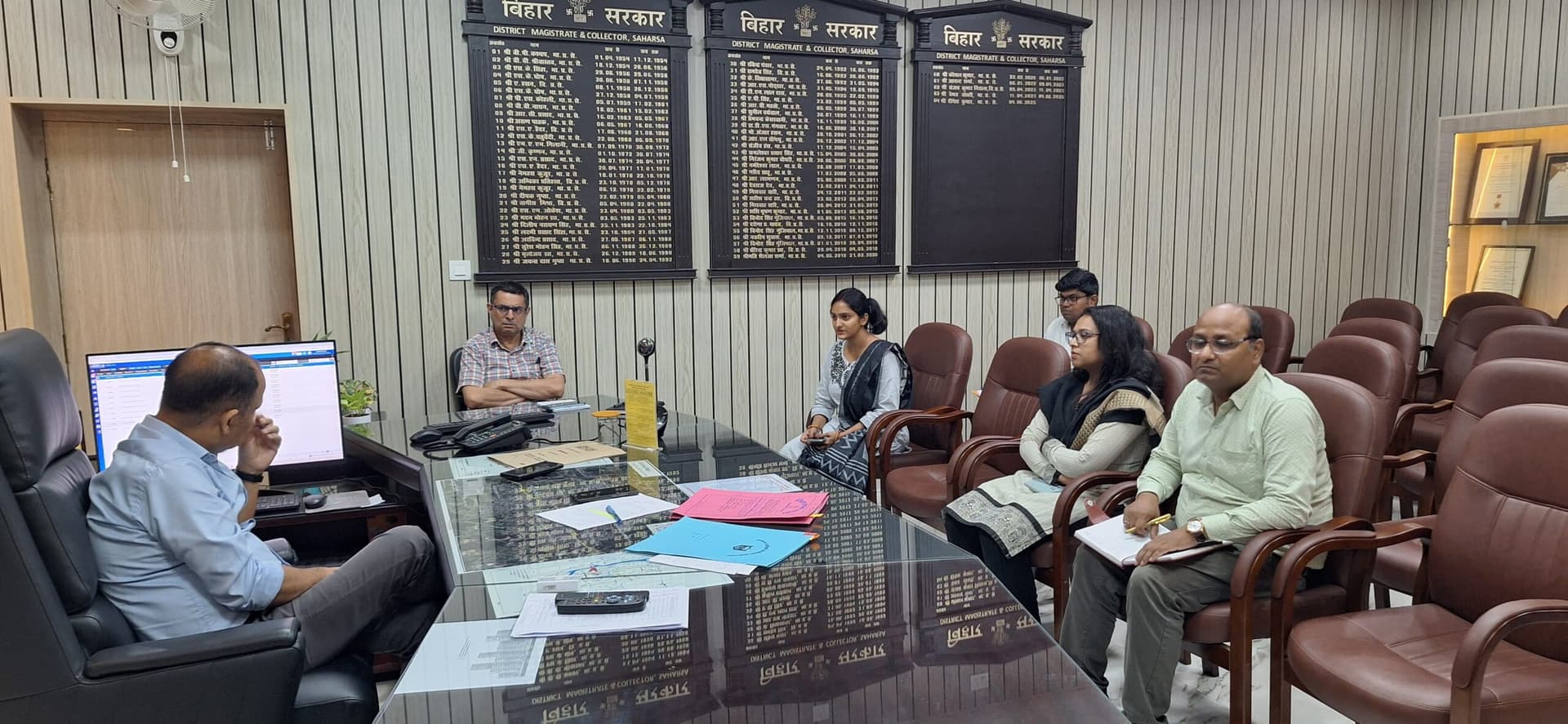 सहरसा में आम्रपाली प्रशिक्षण केंद्र के संचालन पर डीएम की समीक्षा बैठक, गायन-वादन और नृत्य प्रशिक्षण की तैयारियां तेज करने का निर्देश