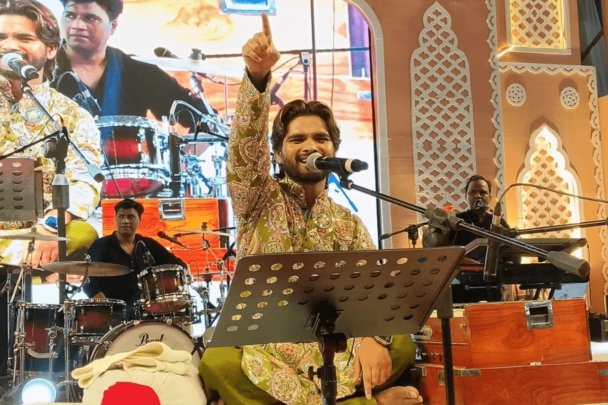 मनेर में सूफी महोत्सव का आगाज, सलमान अली की प्रस्तुति ने बांधा समां, सूफियाना कलाम से झूमे श्रोता