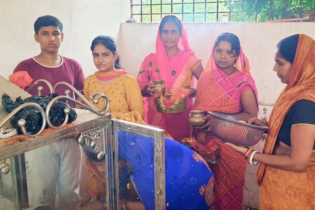 कटोरिया के दुबे भयहरण मंदिर की वार्षिक पूजा में सांप्रदायिक सौहार्द की दिखी अनूठी मिसाल