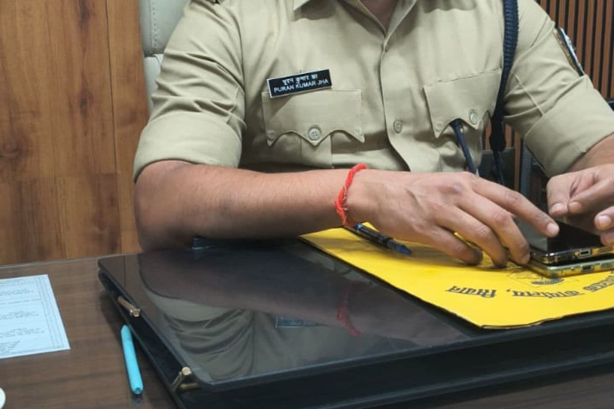 सीवान के दो मंदिरों में चोरी, महिला समेत तीन चोर पकड़ाए अष्टधातु की मूर्ति और सोने के हार बरामद