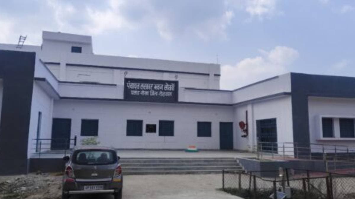 रोहतास: नोखा में पंचायत सरकार भवन का सपना अधूरा, 13 में सिर्फ 6 पंचायतों को मिली सुविधा