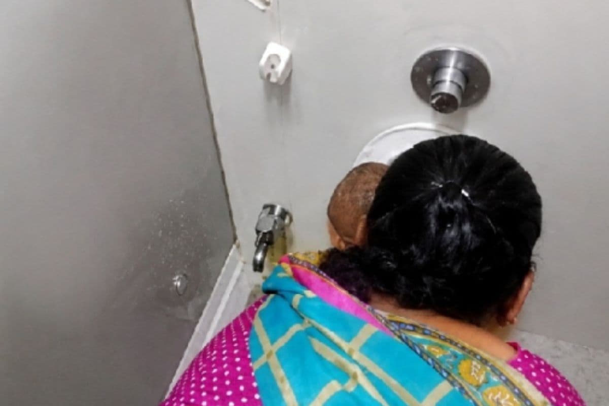 बेंगलुरु डे-केयर कांड: बच्चों के मन में बैठ गया बाथरूम का डर, नहलाने की बात सुन भागते हैं बच्चे
