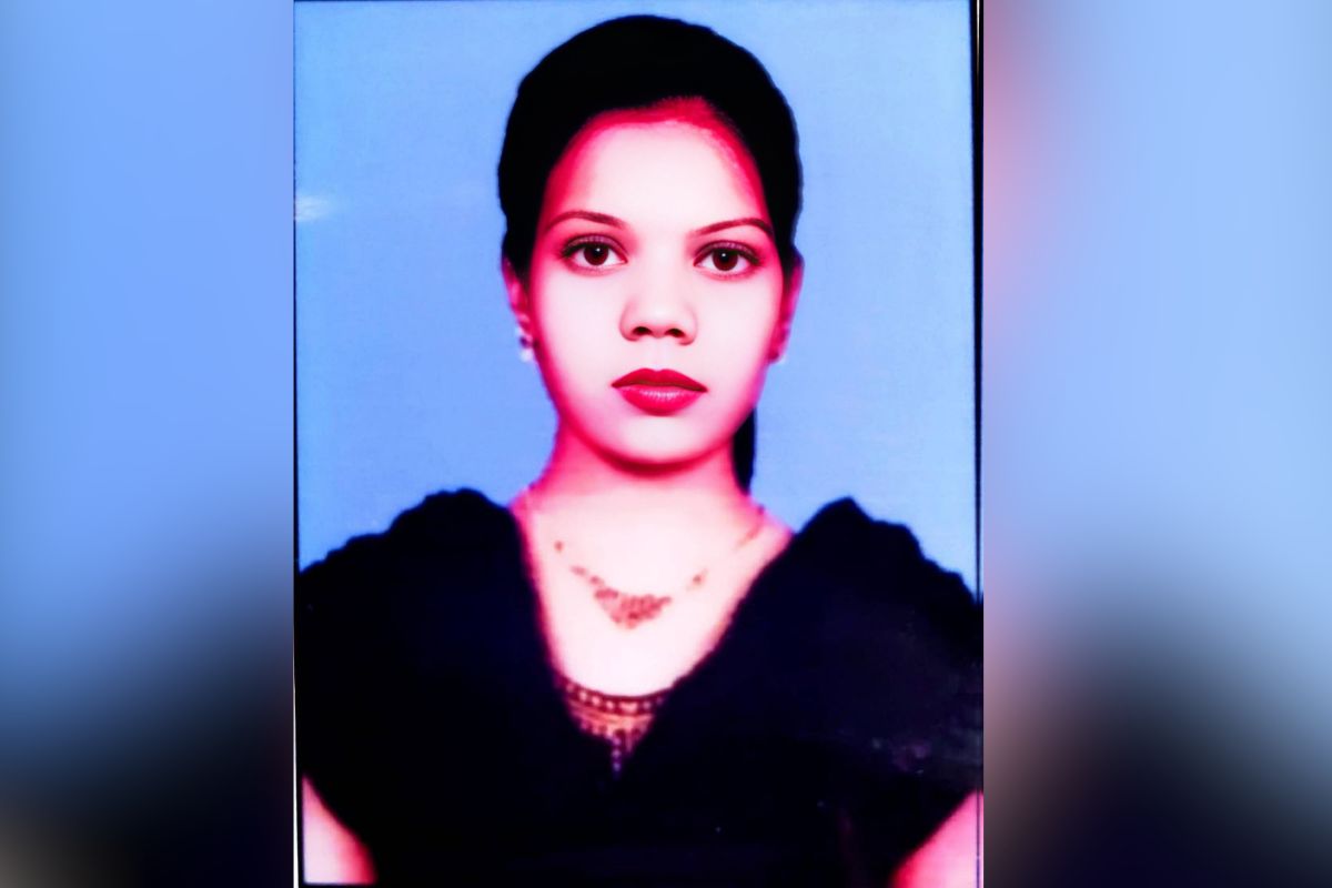गया जी : LLB छात्रा दिव्या कुमारी को श्रद्धांजलि, संदिग्ध मौत के बाद एएम लॉ कॉलेज में दो मिनट का मौन, कक्षाएं स्थगित