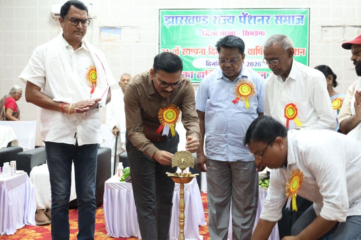 झारखंड में बुजुर्गों और पेंशनरों के लिए बनेगा ‘स्पेशल सेल’, जल्द जारी होगा विशेष हेल्पलाइन नंबर