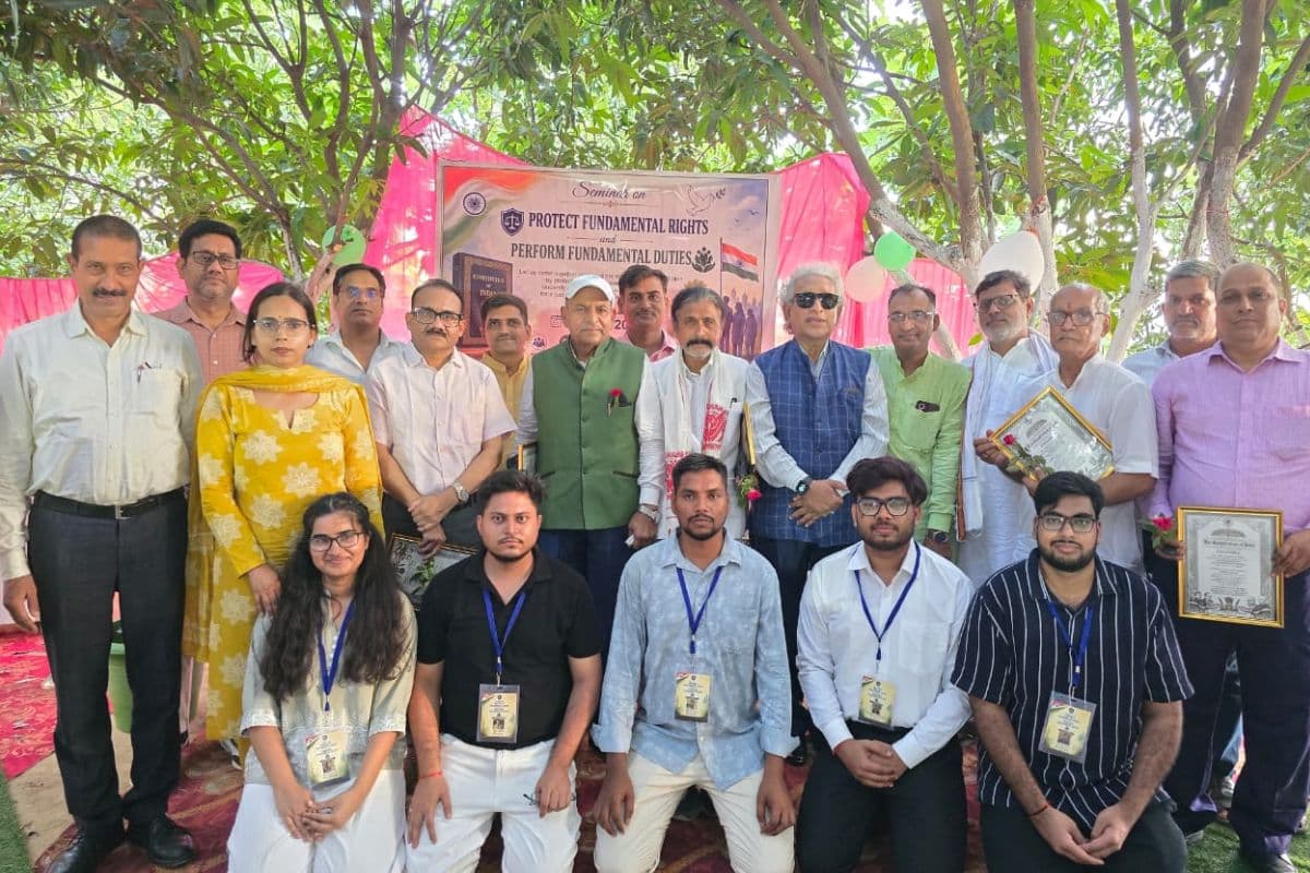 शेखपुरा में बोले ASP डॉ. राकेश कुमार, मौलिक अधिकारों के साथ कर्तव्यों का पालन जरूरी, तभी मजबूत होगा लोकतंत्र
