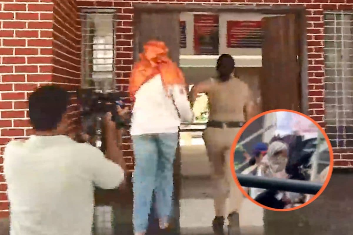 पुणे मर्डर: कपड़ों की बरामदगी के बीच सिया गोयल की हरकत, कैमरे पर दिखाया मिडिल फिंगर, देखें Video