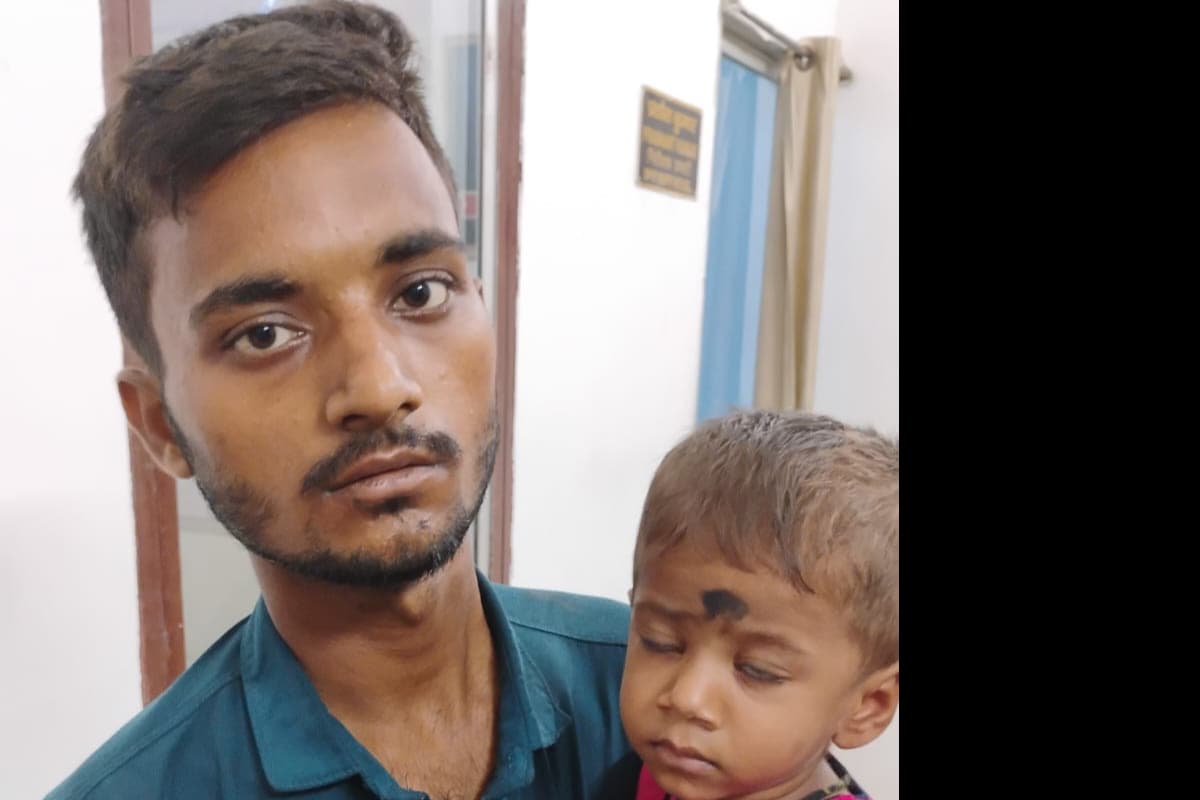 जमालपुर स्टेशन से बच्चा चोर गिरफ्तार, एक वर्षीय मासूम सकुशल बरामद; परिजनों को सौंपा गया