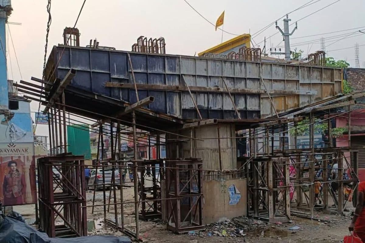रेल ओवरब्रिज निर्माण कार्य तेज, भूमि अधिग्रहण की बाधा के बीच आगे बढ़ रहा प्रोजेक्ट