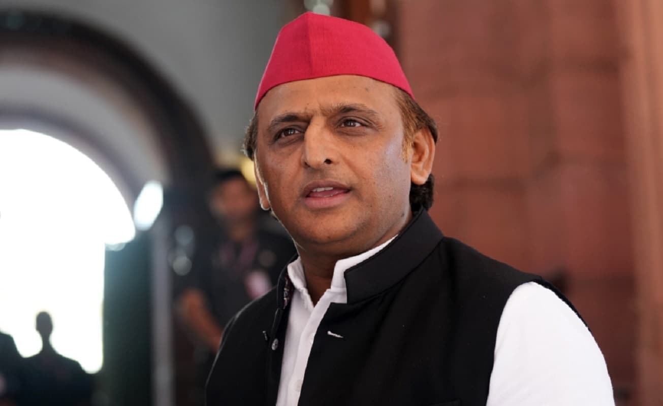 बंगाल में भाजपा कर रही सत्ता का दुरुपयोग, अखिलेश यादव का लोकसभा अध्यक्ष से हस्तक्षेप की मांग