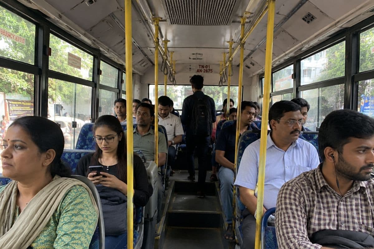 गुमला में बस यात्रियों को राहत, तय हुआ किराया, मनमानी वसूली पर होगी कार्रवाई