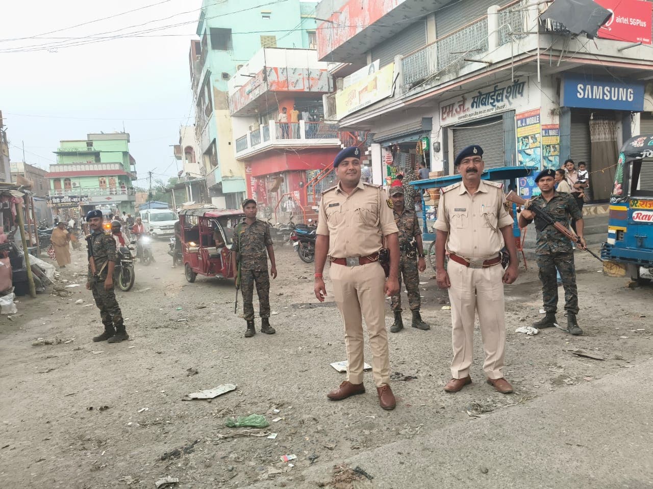 वैशाली: अपराधियों पर शिकंजा कसने के लिए एसपी का ‘रोको-टोको’ अभियान, शहरभर में सघन वाहन जांच