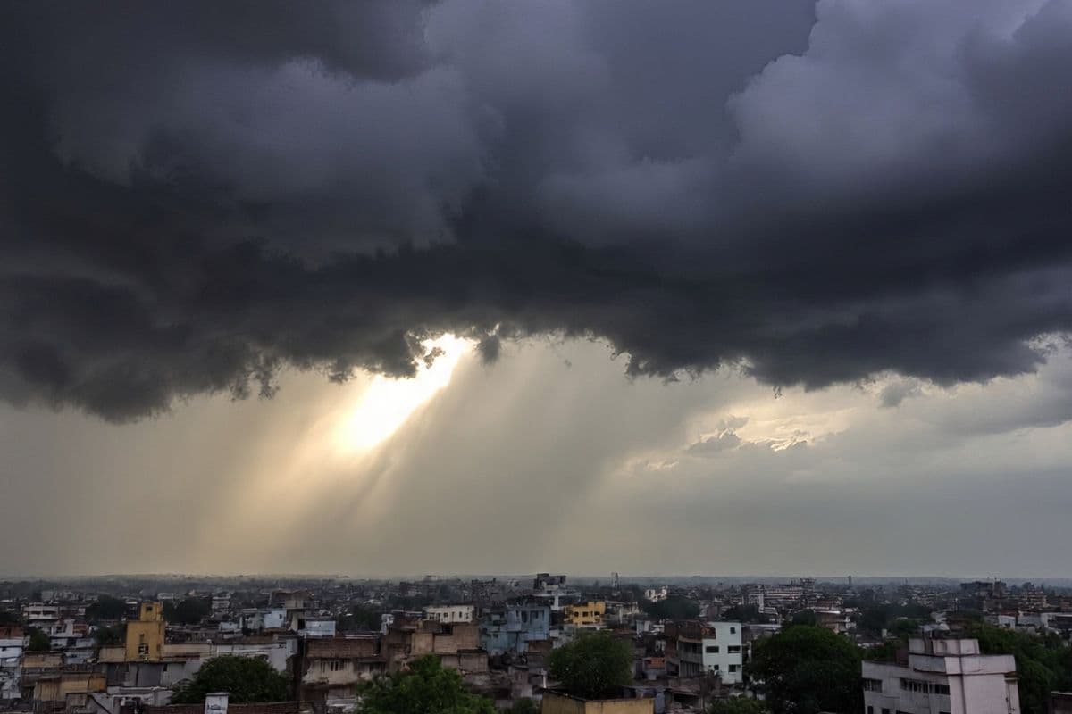 Bihar Weather: बिहार के इन जिलों में कुछ ही घंटों में होगी भारी बारिश, 13 सितंबर तक बिगड़ा रहेगा मौसम