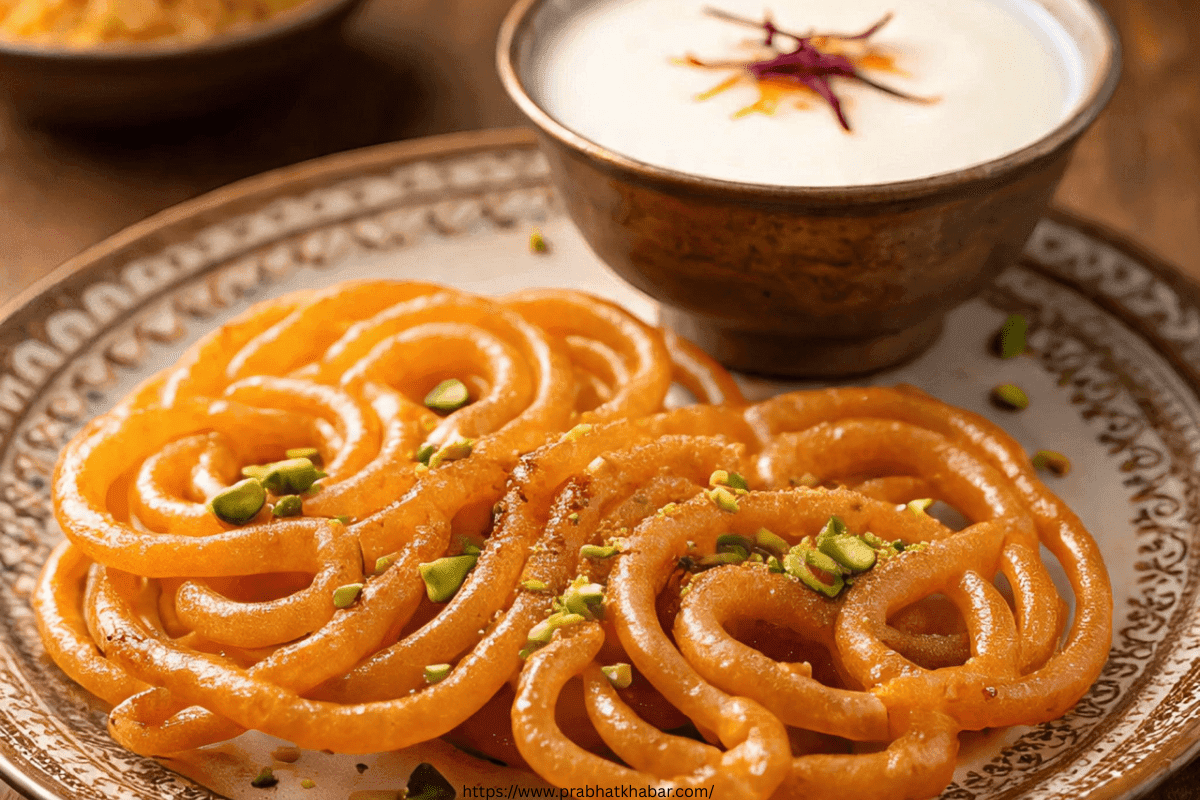 Jalebi Recipe: बाजार की जलेबी को कहें अलविदा, घर पर बनाएं कुरकुरी और स्वादिष्ट जलेबी