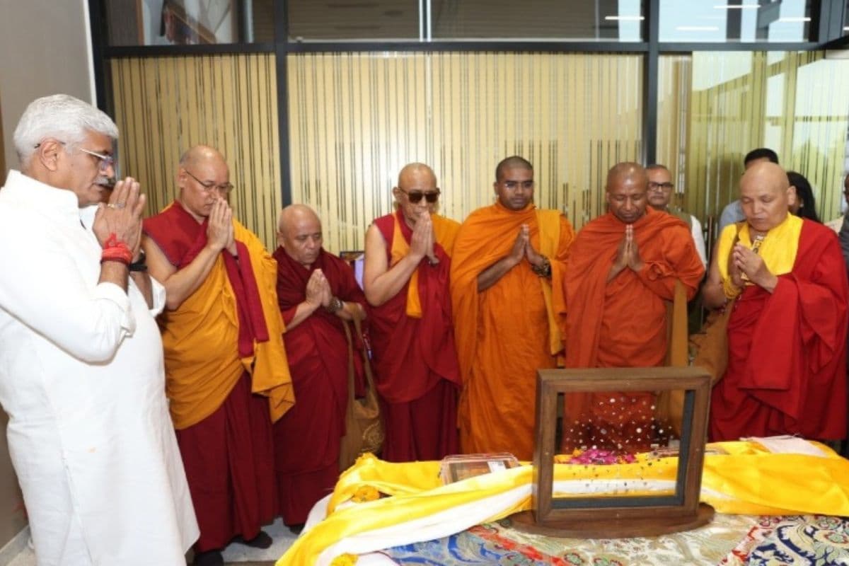 UP News: 127 साल बाद भारत लौटी पिपरहवा स्तूप की धरोहर, यूपी की धरती पर फिर गूंजा बौद्ध गौरव