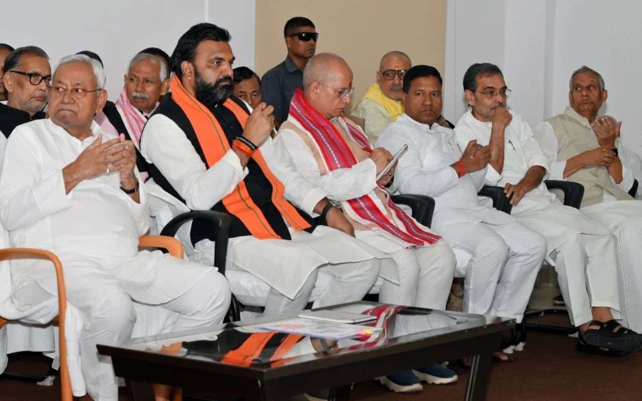 सीट बंटवारे के बाद NDA को लगा बड़ा झटका, इस पार्टी ने अकेले 153 सीटों पर चुनाव लड़ने का किया एलान