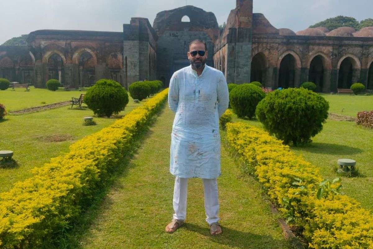 TMC सांसद यूसुफ पठान ने शेयर की विवादित अदीना मस्जिद की तस्वीरें, हो गए ट्रोल, BJP ने कहा- ‘आदिनाथ मंदिर’