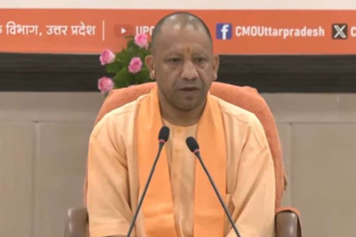 दीपावली पर यूपी सरकार का बड़ा तोहफा, कर्मचारियों और पेंशनरों के महंगाई भत्ते में 3 फीसदी की बढ़ोतरी