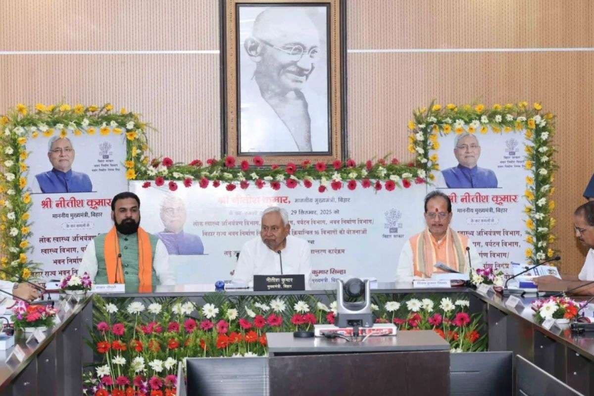 Bihar Cabinet: आज होगी नीतीश कैबिनेट की बैठक, नौकरी-रोजगार समेत इन प्रस्तावों पर लग सकती है मुहर