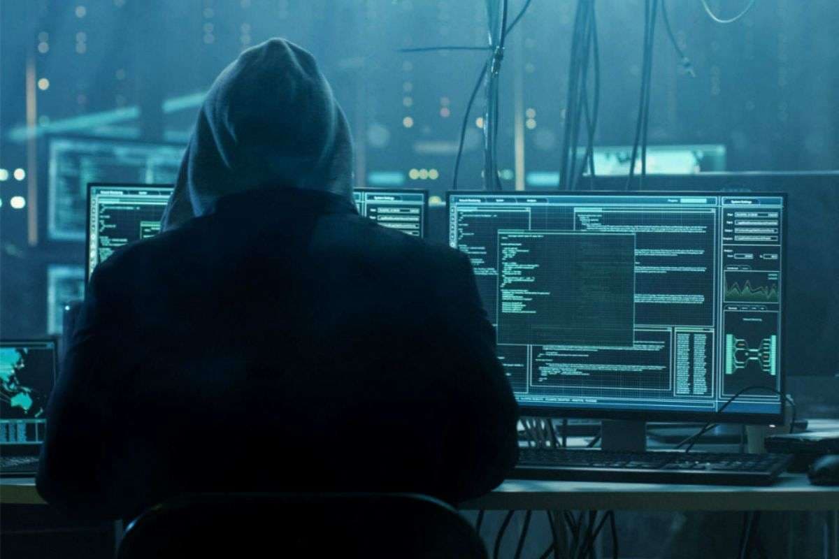 Bihar Cyber Crime: बिहार में कपड़ा व्यवसायी से 8 करोड़ की ठगी, आप भी कर रहे शेयर मार्केट में निवेश तो संभल जाएं