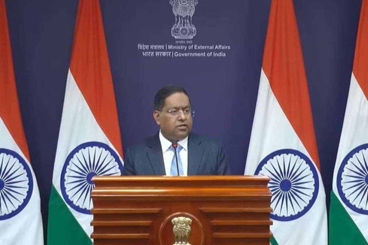 MEA on Bangladesh: भारत ने बांग्लादेशी मीडिया की खबरों को बताया बेबुनियाद, बाड़ तोड़ने के आरोप को किया खारिज