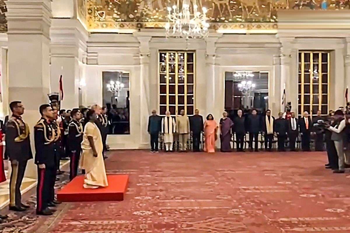 Putin India Visit: पुतिन के सम्मान में राष्ट्रपति आवास पर डिनर, द्रौपदी मुर्मू से की मुलाकात, खरगे-राहुल को नहीं मिला न्योता