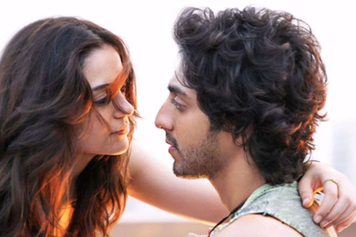 Saiyaara On TV: अहान पांडे-अनीता पड्डा की रोमांटिक ब्लॉकबस्टर अब टीवी पर, जानें कब और कहां देखें