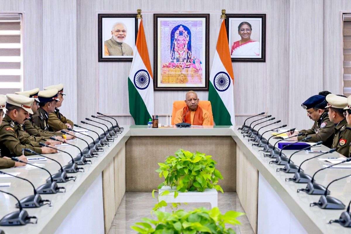 UP News: अवैध घुसपैठ पर योगी सरकार का सख्त प्रहार, रोहिंग्या और बांग्लादेशियों की पहचान कर निष्कासन की प्रक्रिया तेज