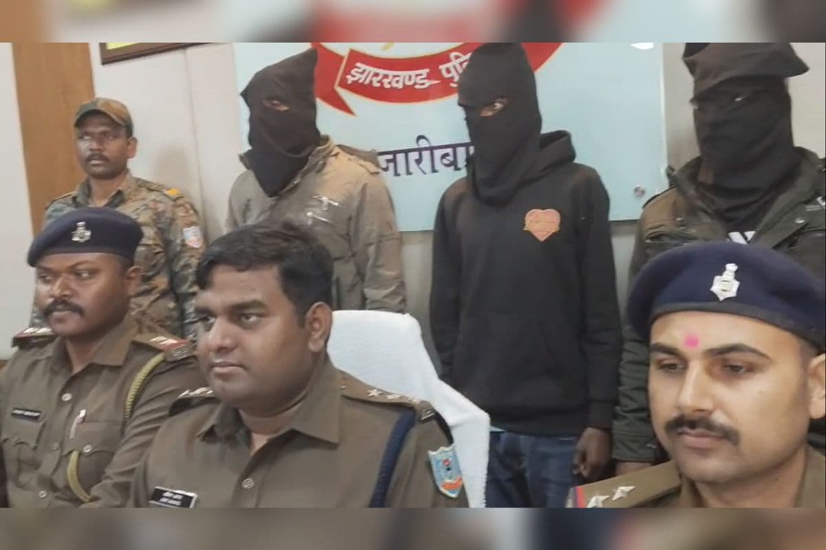 Hazaribagh: 1 करोड़ की अफीम के साथ 3 गिरफ्तार, बोरे में लेकर बाइक से घूम रहे थे स्मगलर