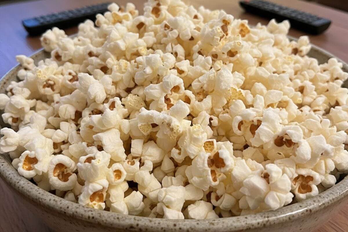 How To Make Salted Popcorn: बाजार जैसा स्वाद अब घर पर, जानें नमकीन पॉपकॉर्न बनाने की आसान रेसिपी
