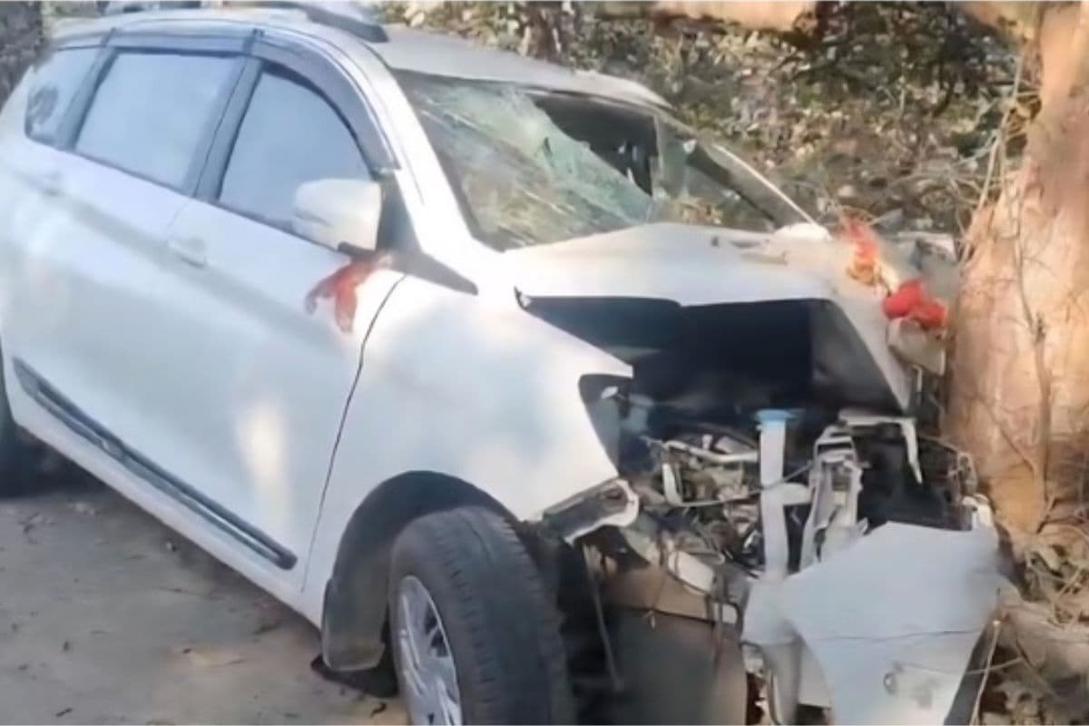 Chatra: बाराती गाड़ी का एक्सीडेंट, एक की मौत, चार घायल