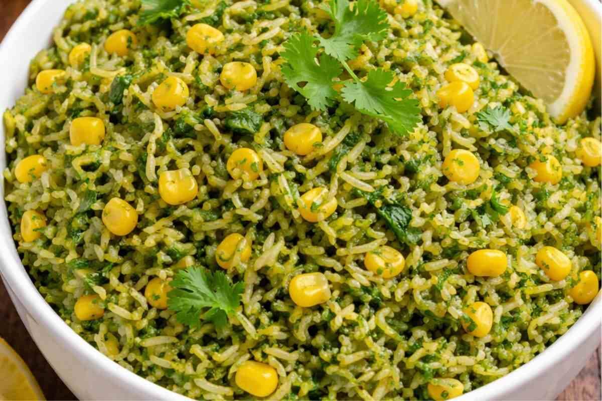 Palak Corn Rice: लंच में बनाएं टेस्टी और रंग-बिरंगी पालक कॉर्न राइस