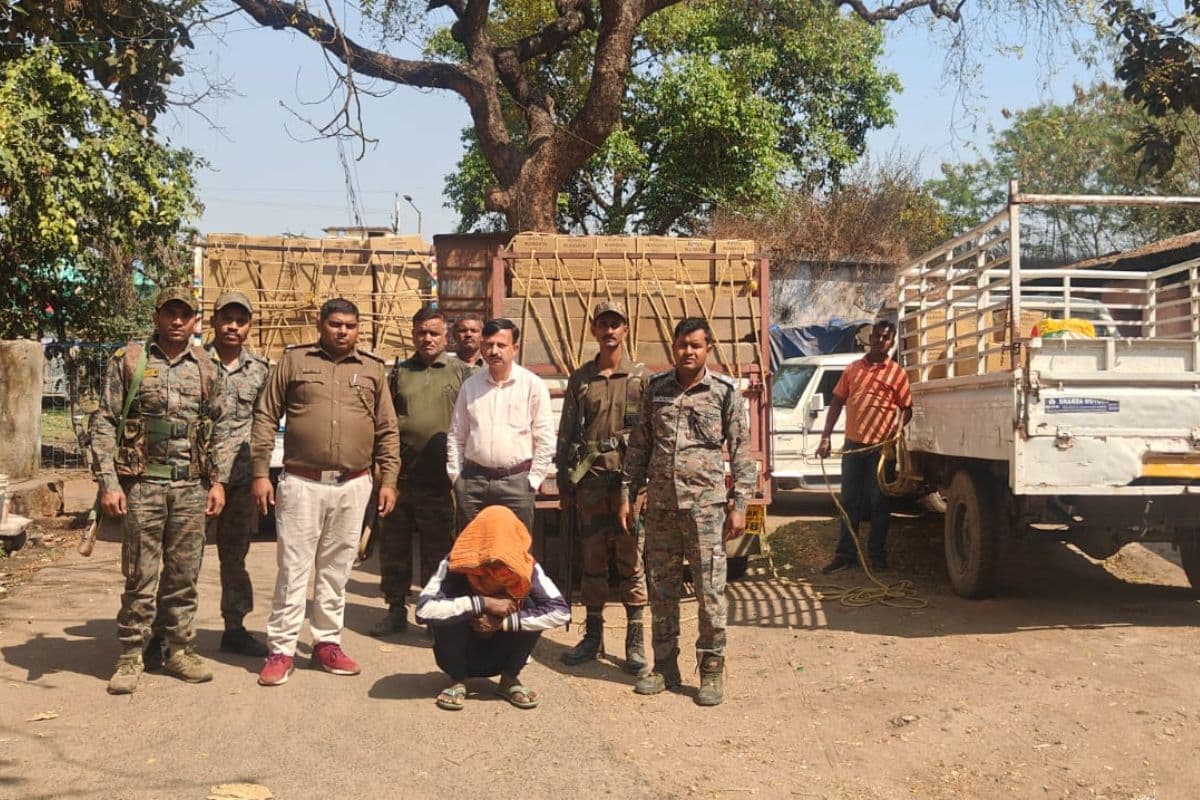 Palamu: होली से पहले उत्पाद विभाग की कार्रवाई, 42 लाख मूल्य का अवैध शराब जब्त